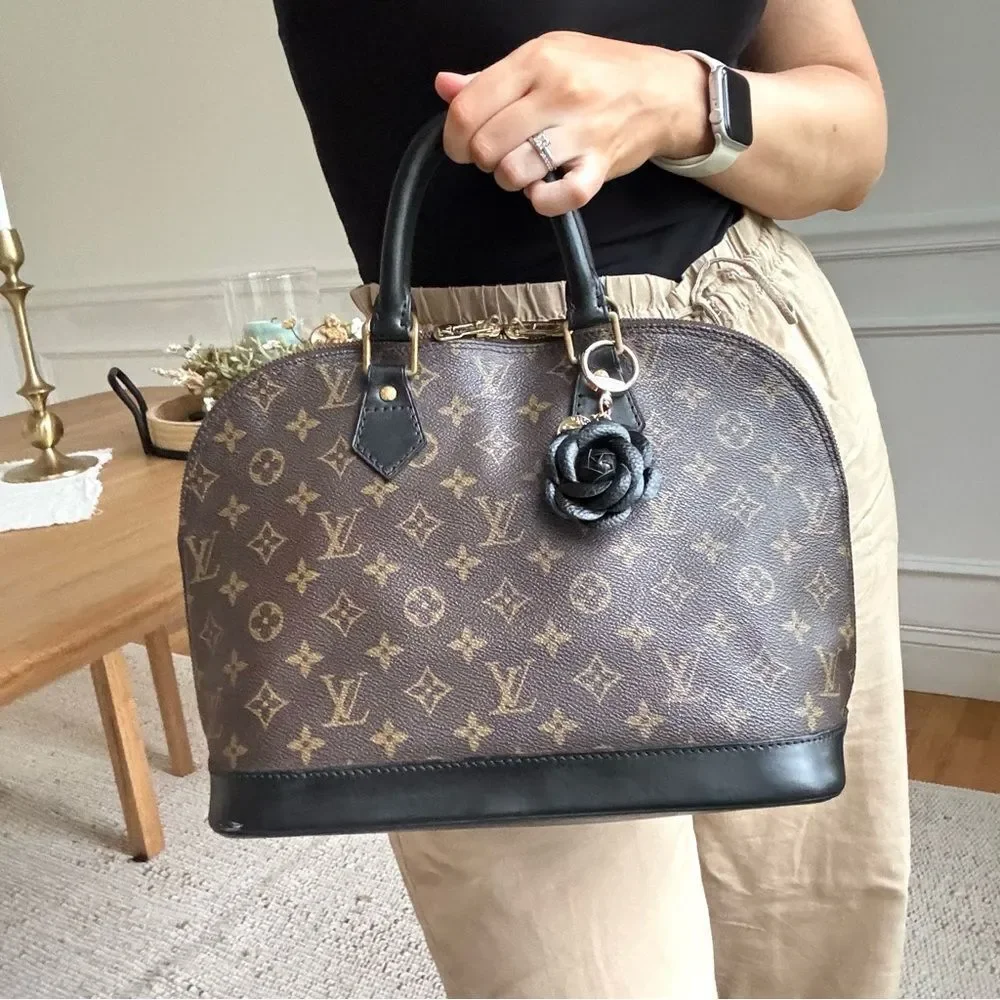✅AUTHENTIC✅LOUIS VUITTON ALMA PM